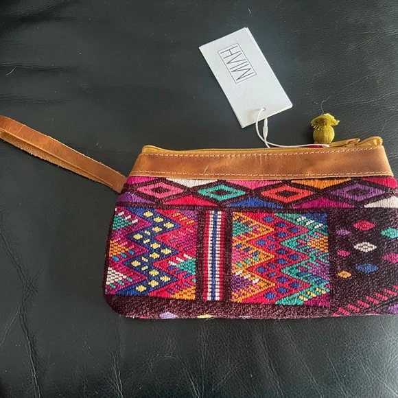 Miah Guatemala wristlet purse - Picture 5 of 6